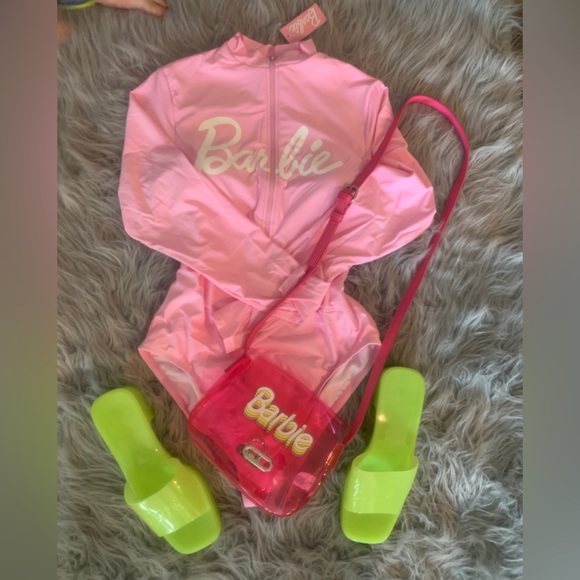 Barbie pink Women’s long sleeve rash guard surf wear swimsuit new Sm med L XL - Picture 5 of 5